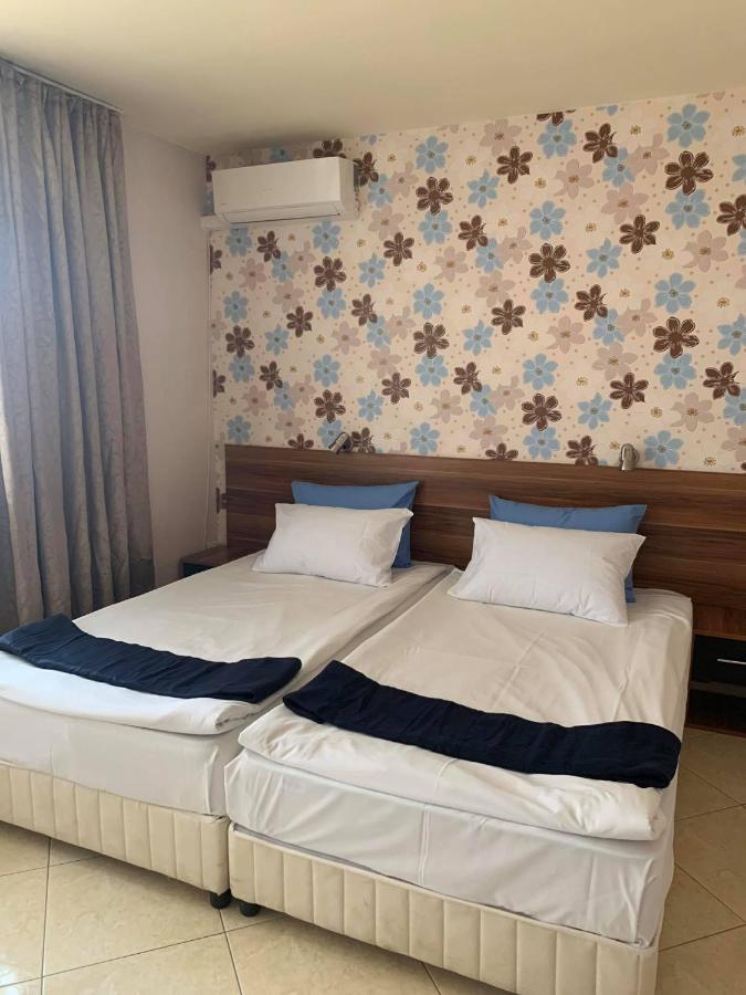 Семеен хотел Брилянс - Family Hotel Brilliance Варна Екстериор снимка