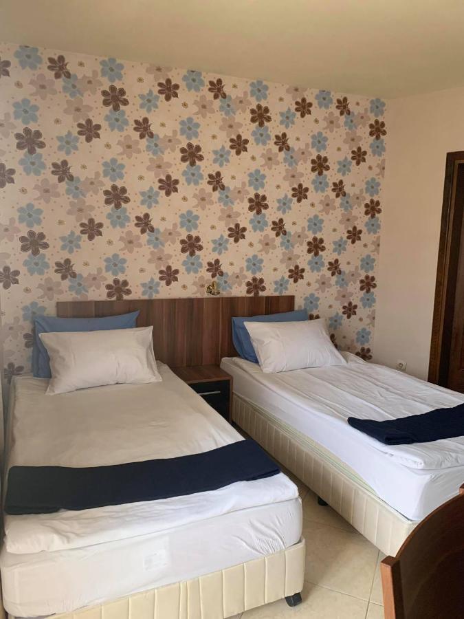 Семеен хотел Брилянс - Family Hotel Brilliance Варна Екстериор снимка