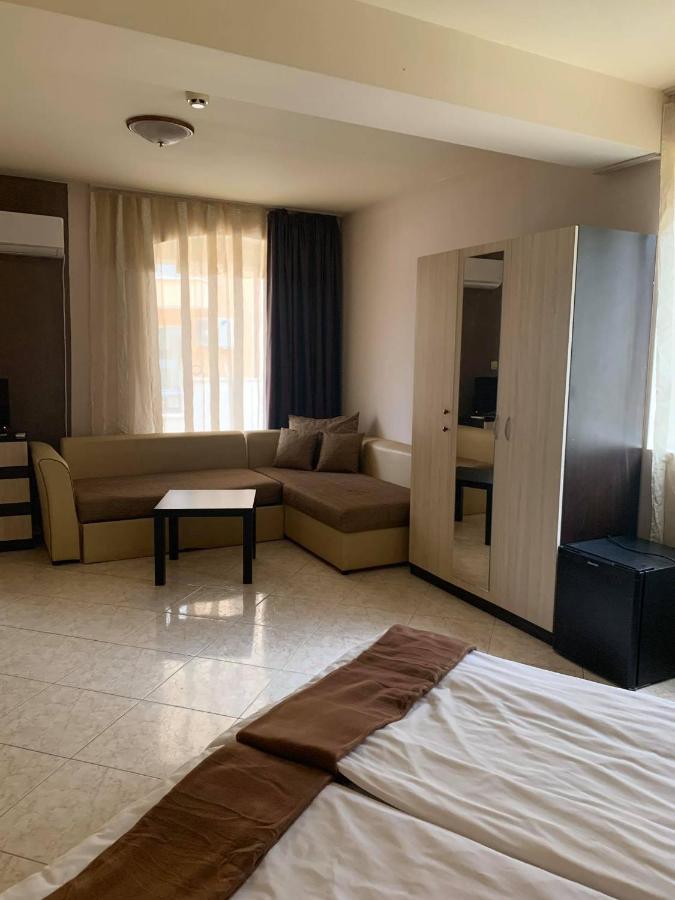 Семеен хотел Брилянс - Family Hotel Brilliance Варна Екстериор снимка